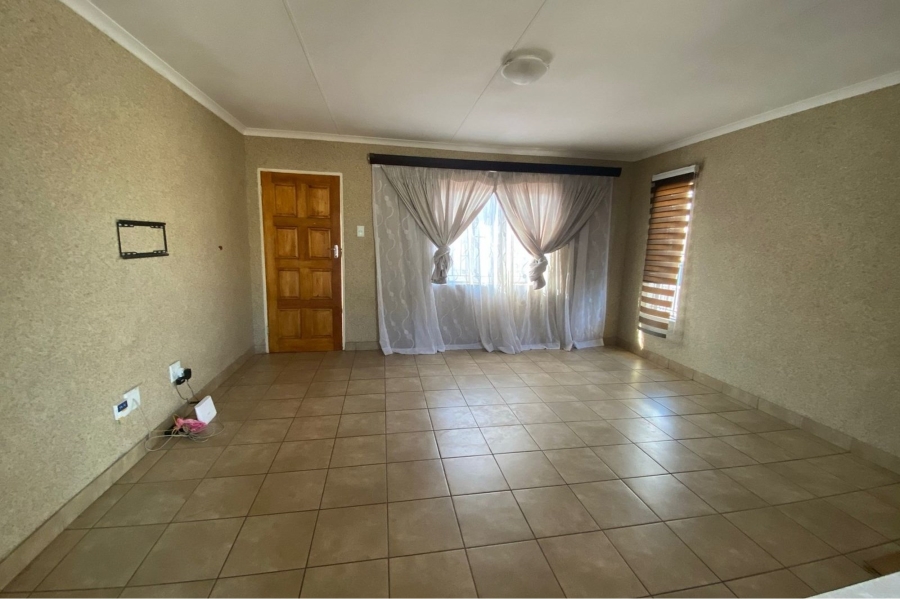 3 Bedroom Property for Sale in Albertsdal Gauteng