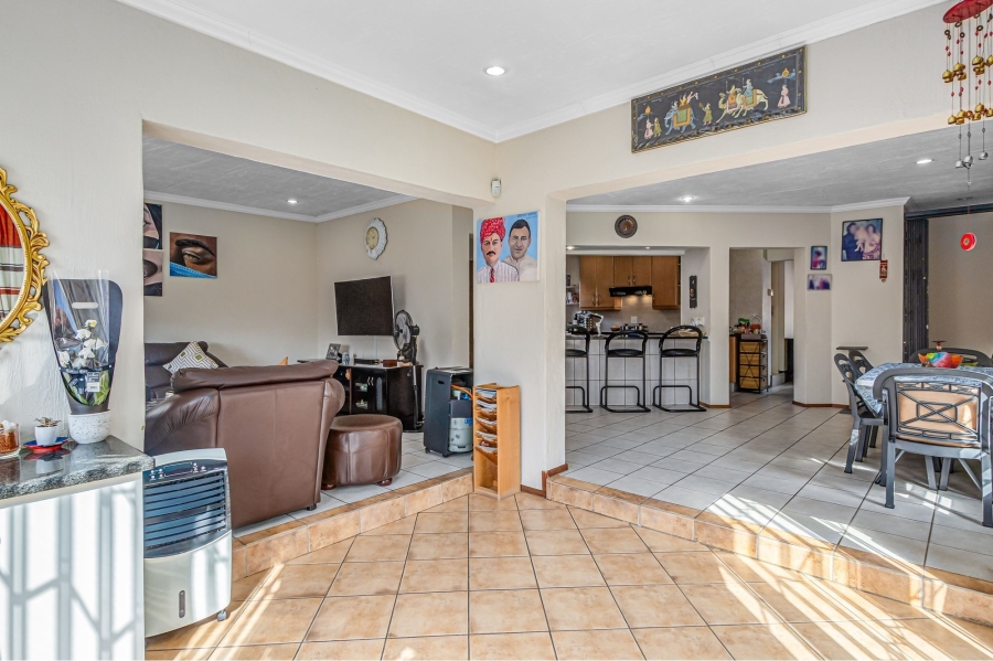 4 Bedroom Property for Sale in North Riding Gauteng