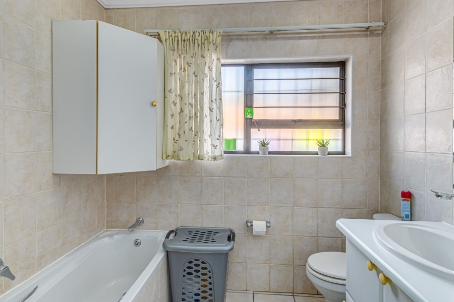 4 Bedroom Property for Sale in North Riding Gauteng