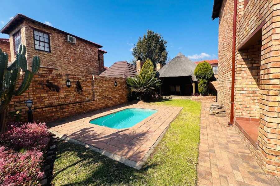 To Let 3 Bedroom Property for Rent in Kyalami Gauteng