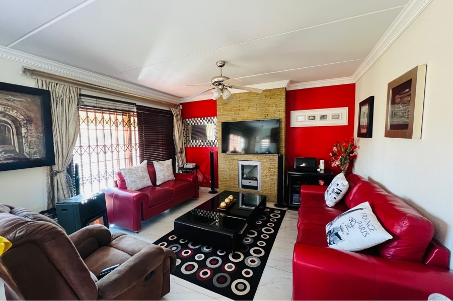 To Let 3 Bedroom Property for Rent in Kyalami Gauteng