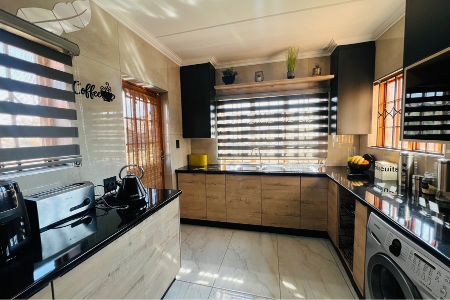 To Let 3 Bedroom Property for Rent in Kyalami Gauteng