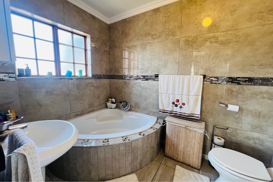 To Let 3 Bedroom Property for Rent in Kyalami Gauteng