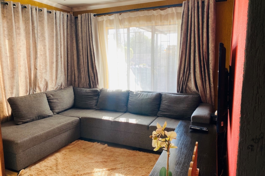 2 Bedroom Property for Sale in Soshanguve VV Gauteng