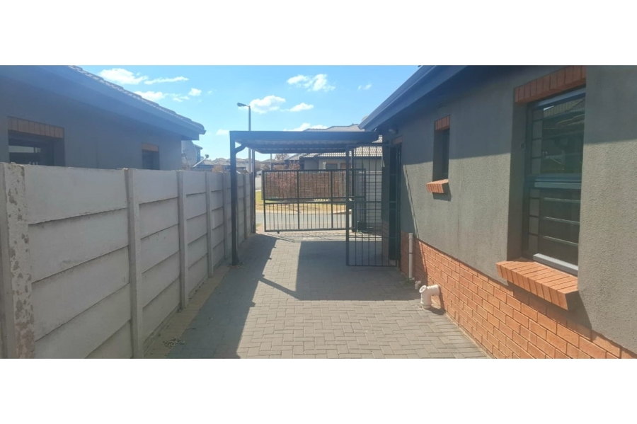 To Let 3 Bedroom Property for Rent in Albertsdal Gauteng