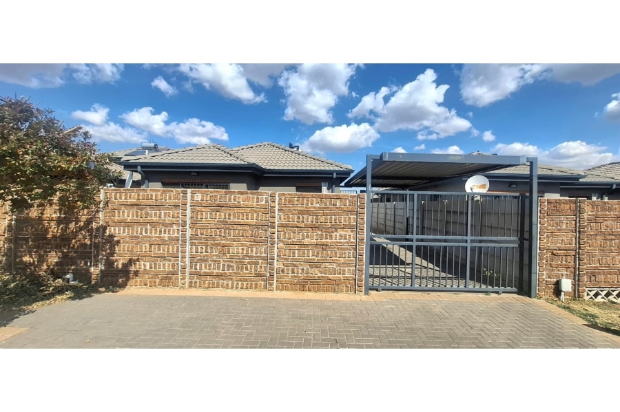 To Let 3 Bedroom Property for Rent in Albertsdal Gauteng