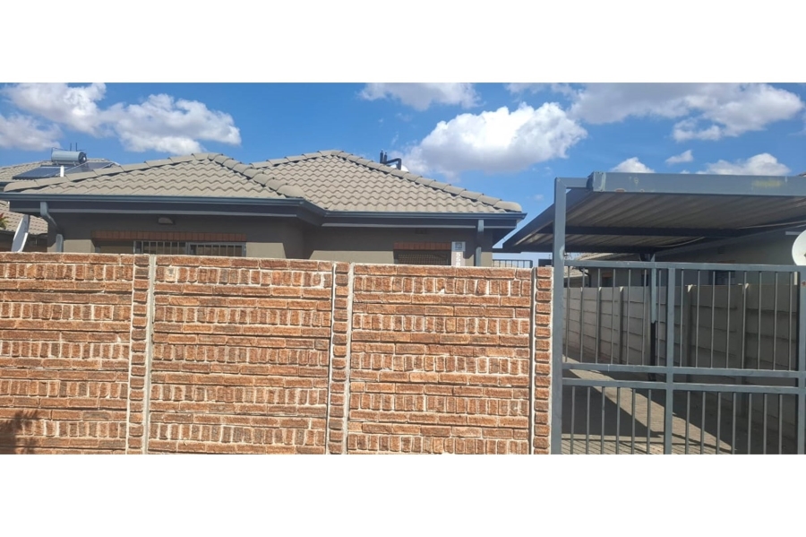 To Let 3 Bedroom Property for Rent in Albertsdal Gauteng