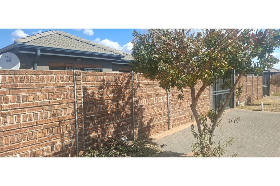To Let 3 Bedroom Property for Rent in Albertsdal Gauteng