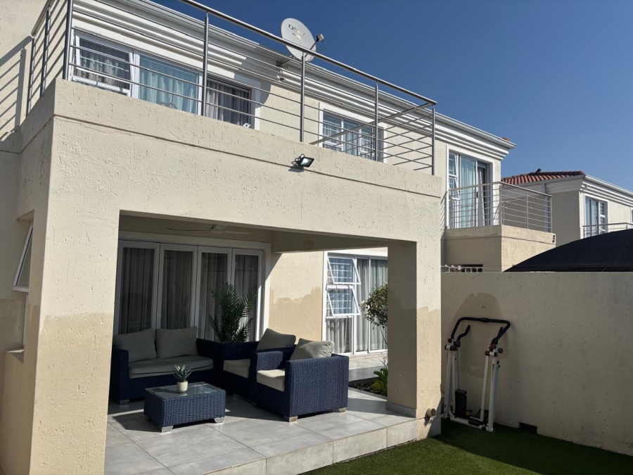 3 Bedroom Property for Sale in Edenvale Central Gauteng