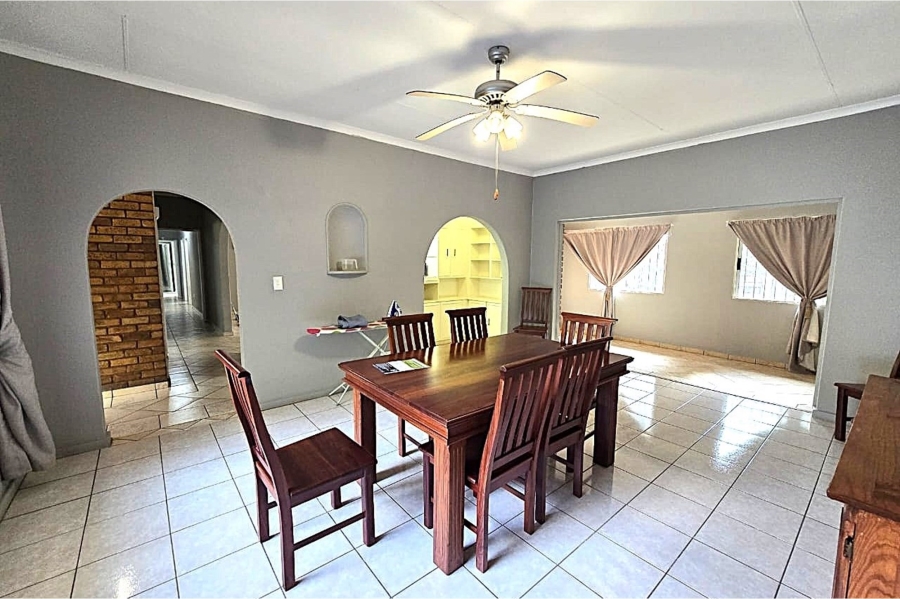 4 Bedroom Property for Sale in Magalieskruin Gauteng