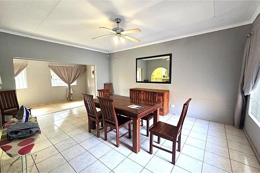 4 Bedroom Property for Sale in Magalieskruin Gauteng