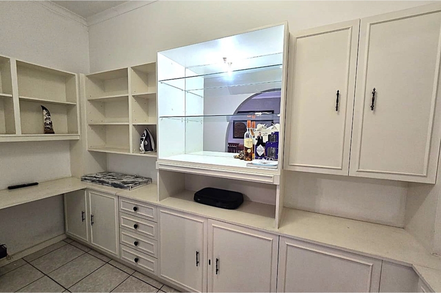 4 Bedroom Property for Sale in Magalieskruin Gauteng
