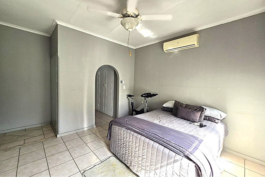 4 Bedroom Property for Sale in Magalieskruin Gauteng