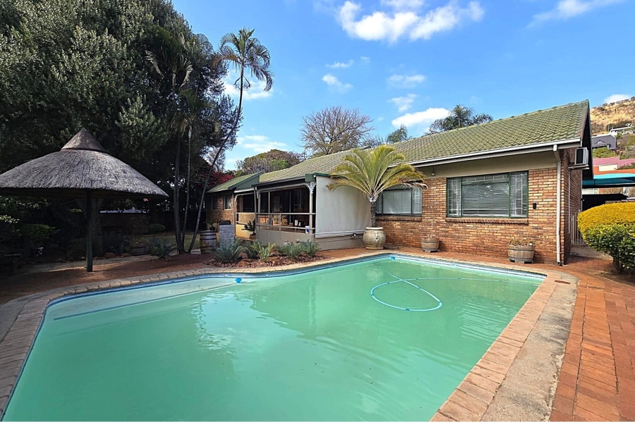 4 Bedroom Property for Sale in Magalieskruin Gauteng