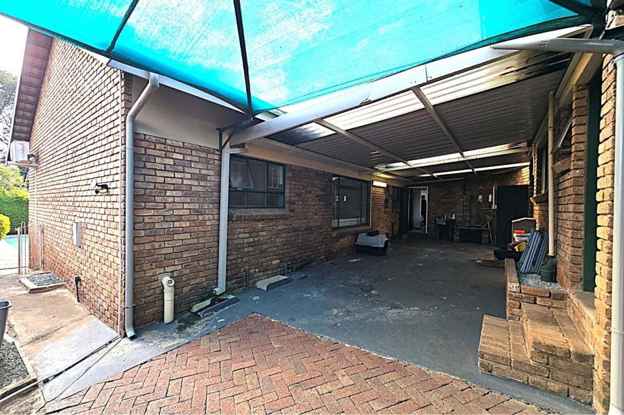 4 Bedroom Property for Sale in Magalieskruin Gauteng