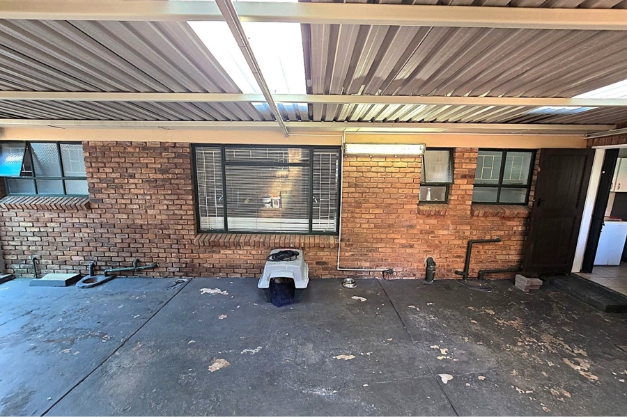 4 Bedroom Property for Sale in Magalieskruin Gauteng