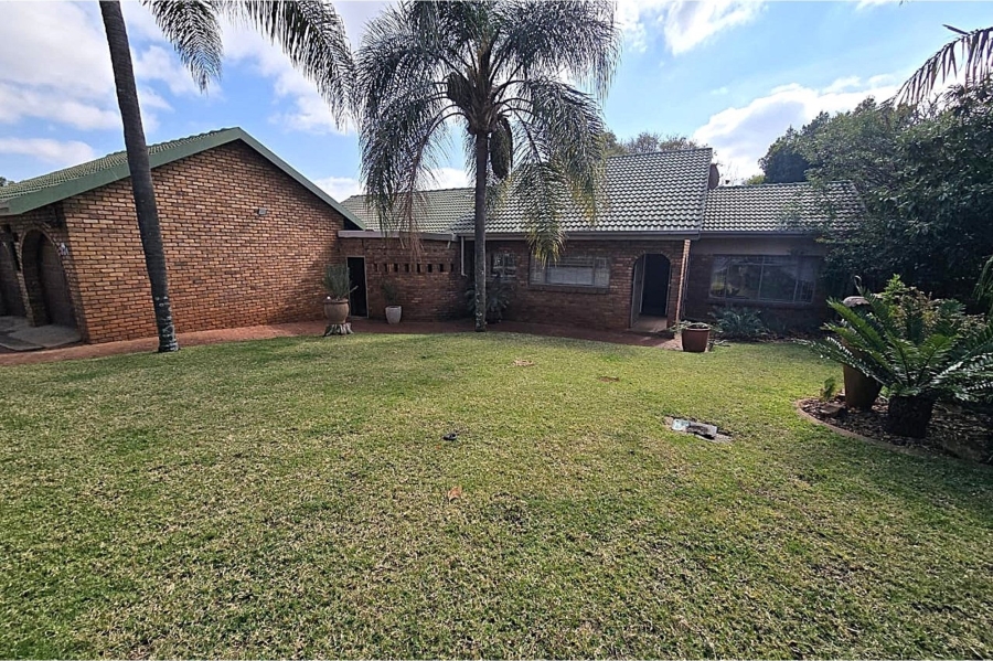 4 Bedroom Property for Sale in Magalieskruin Gauteng