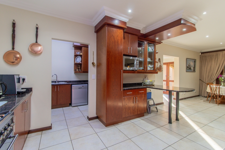3 Bedroom Property for Sale in Bedfordview Gauteng