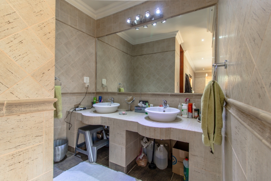 3 Bedroom Property for Sale in Bedfordview Gauteng