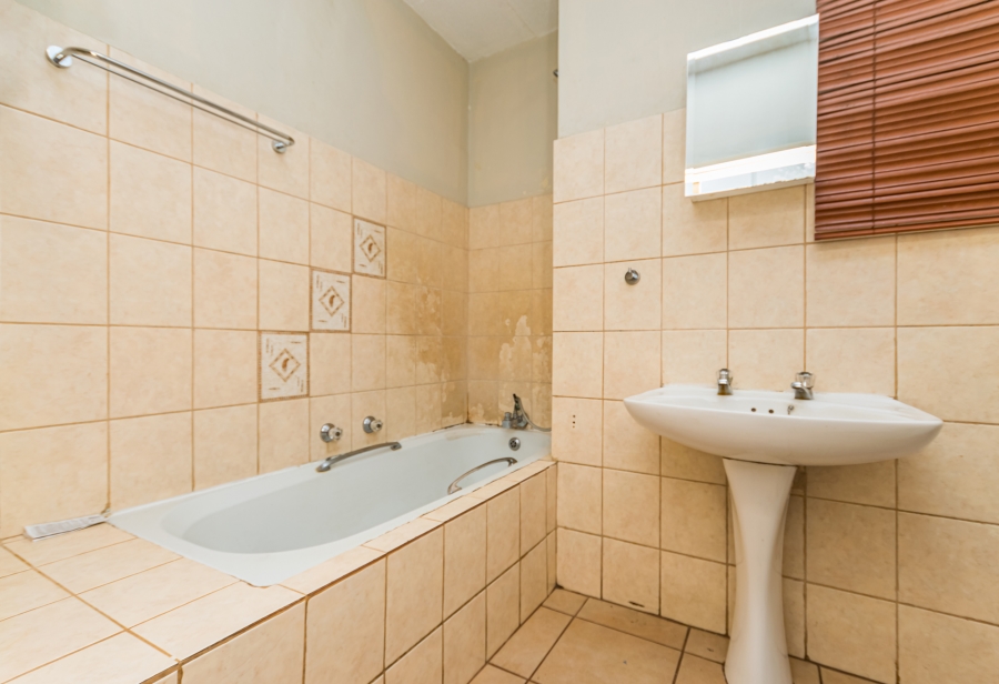 2 Bedroom Property for Sale in Lyttelton Manor Gauteng