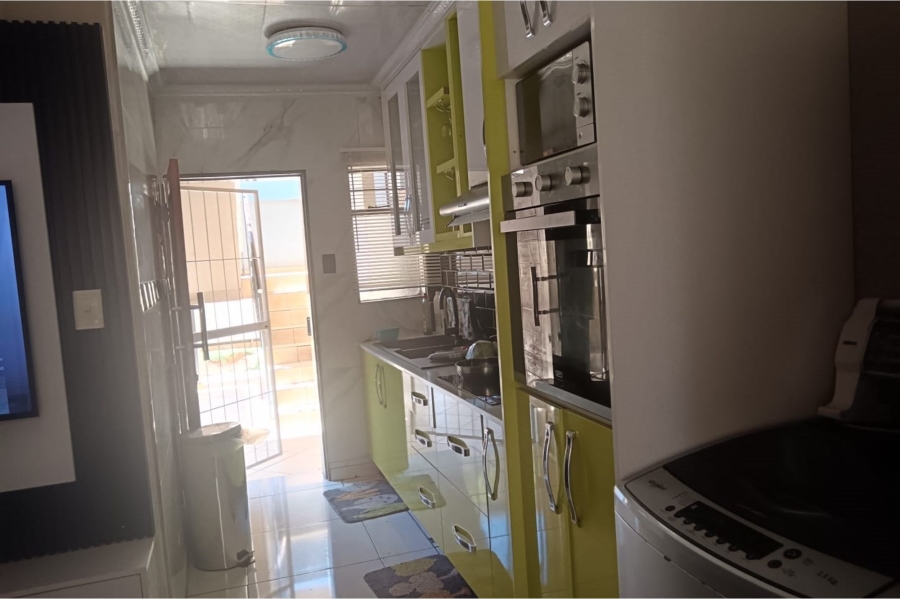 2 Bedroom Property for Sale in Jabulani Gauteng