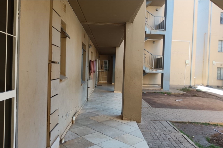 2 Bedroom Property for Sale in Jabulani Gauteng