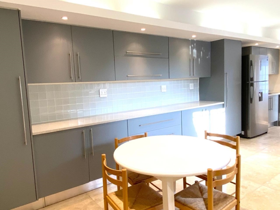 To Let 4 Bedroom Property for Rent in Waterkloof Ridge Gauteng