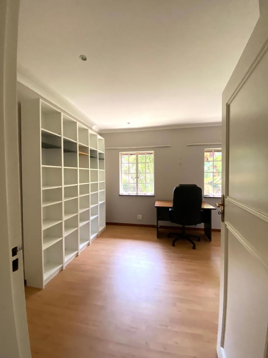 To Let 4 Bedroom Property for Rent in Waterkloof Ridge Gauteng
