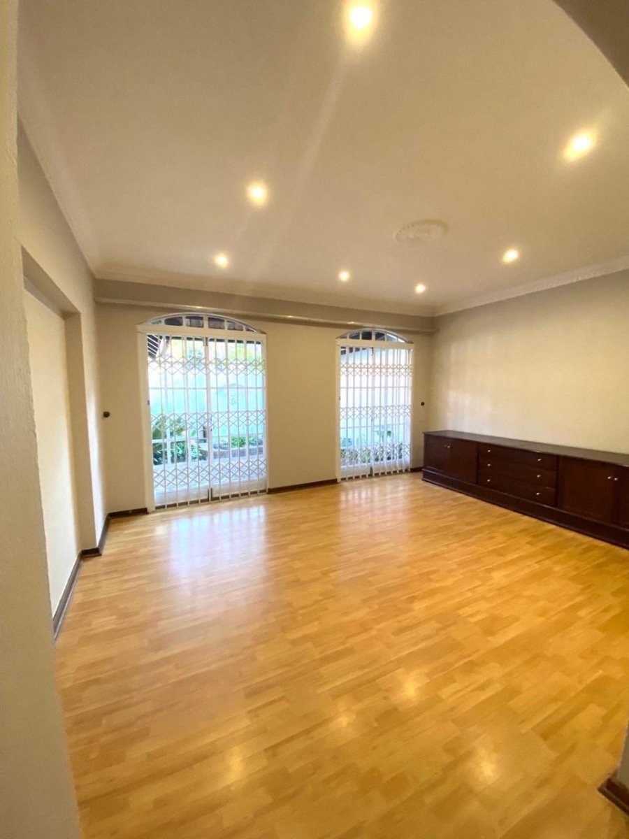To Let 4 Bedroom Property for Rent in Waterkloof Ridge Gauteng