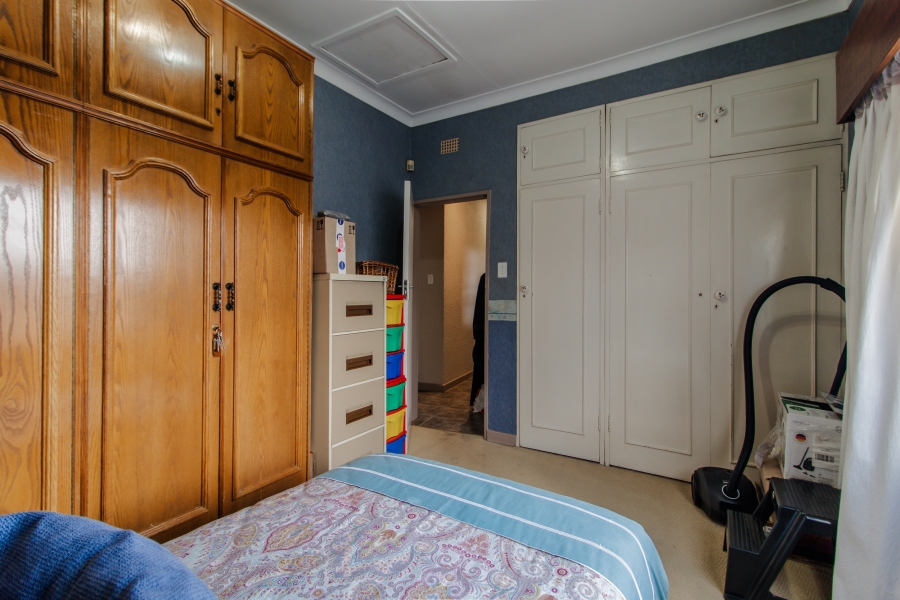 4 Bedroom Property for Sale in Cyrildene Gauteng