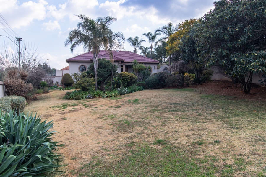 4 Bedroom Property for Sale in Cyrildene Gauteng