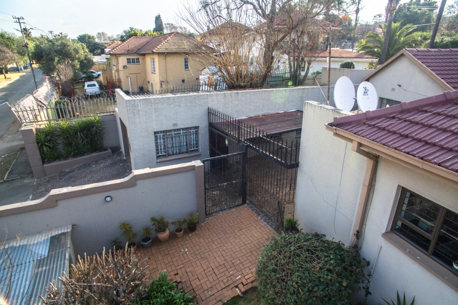 4 Bedroom Property for Sale in Cyrildene Gauteng