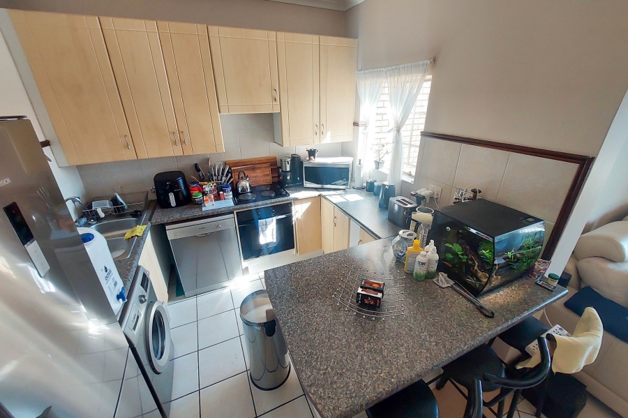 2 Bedroom Property for Sale in Eco Park Gauteng