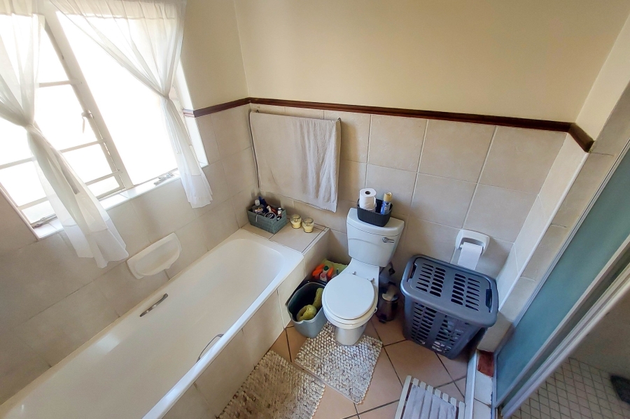 2 Bedroom Property for Sale in Eco Park Gauteng