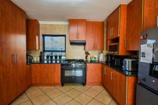6 Bedroom Property for Sale in Montana Park Gauteng