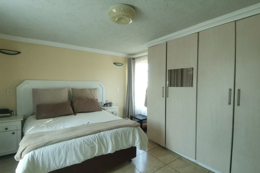 4 Bedroom Property for Sale in Ennerdale Gauteng