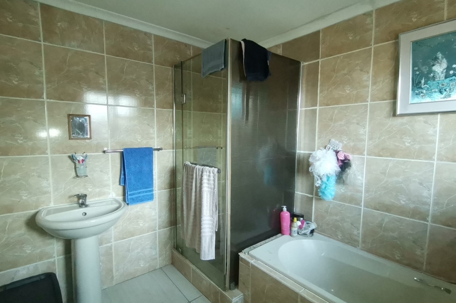 4 Bedroom Property for Sale in Ennerdale Gauteng