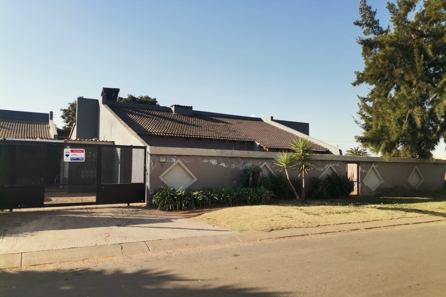 4 Bedroom Property for Sale in Ennerdale Gauteng