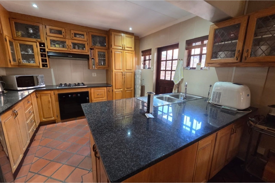 3 Bedroom Property for Sale in Clubview Gauteng