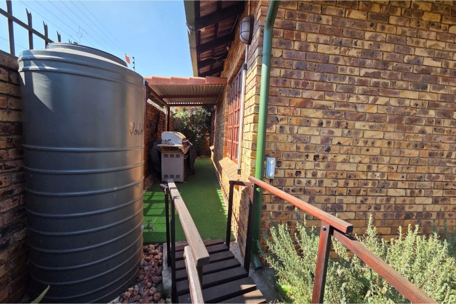 3 Bedroom Property for Sale in Clubview Gauteng