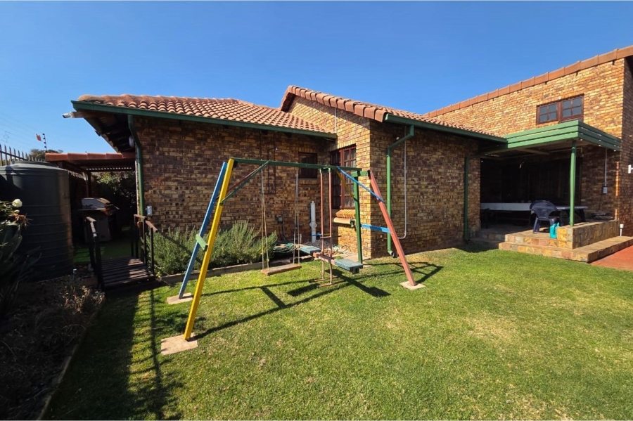 3 Bedroom Property for Sale in Clubview Gauteng