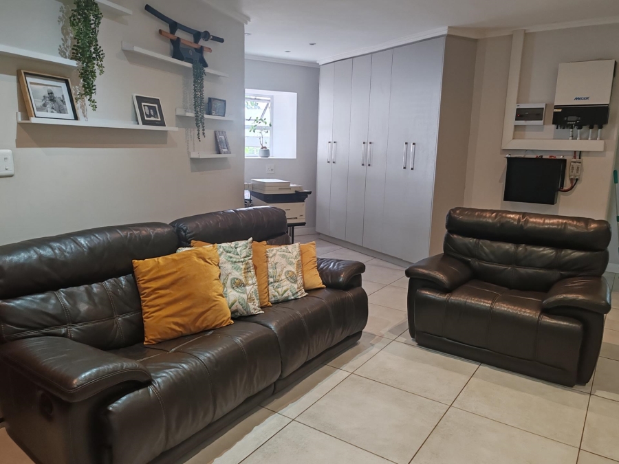 To Let 2 Bedroom Property for Rent in Bedfordview Gauteng