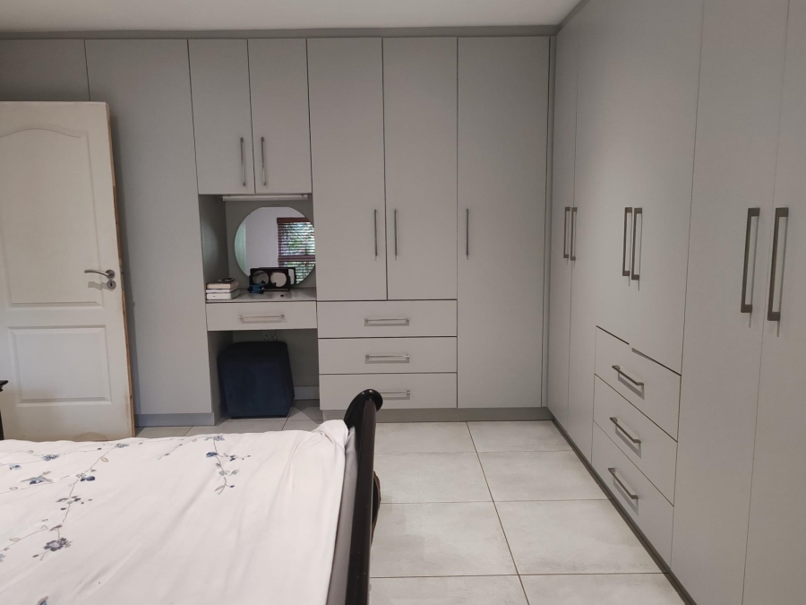 To Let 2 Bedroom Property for Rent in Bedfordview Gauteng