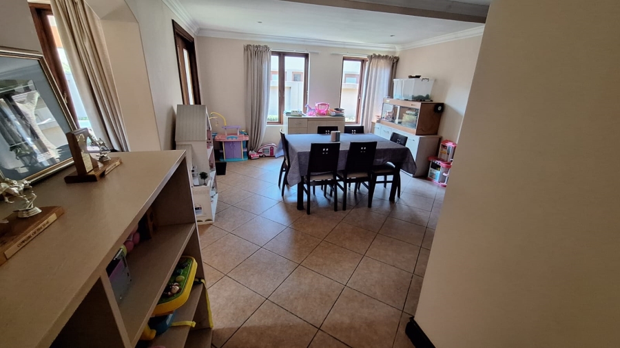 To Let 3 Bedroom Property for Rent in Equestria Gauteng