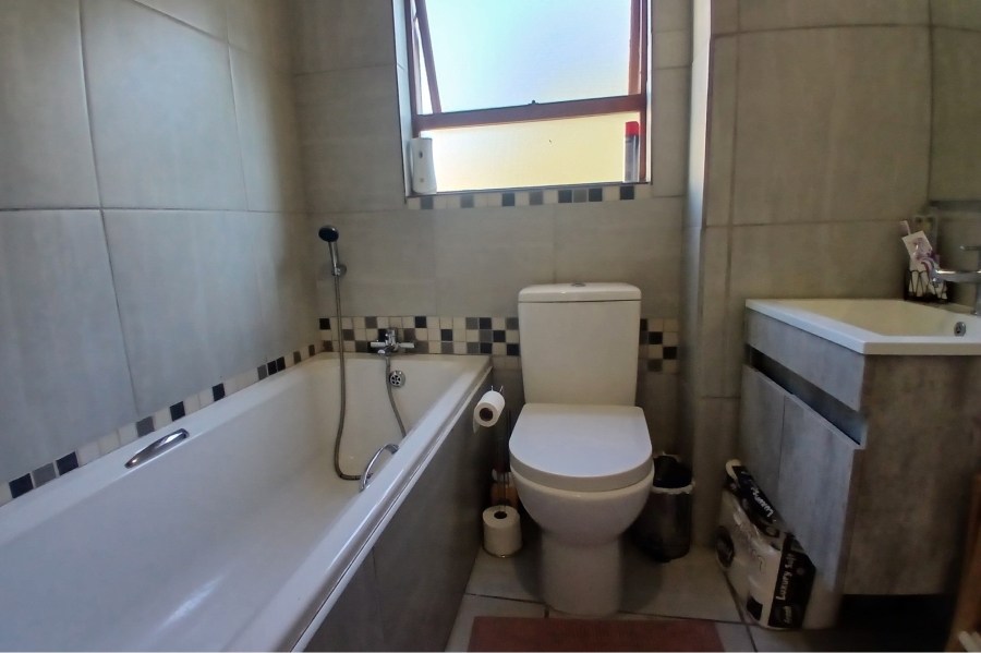 2 Bedroom Property for Sale in Fourways Gauteng