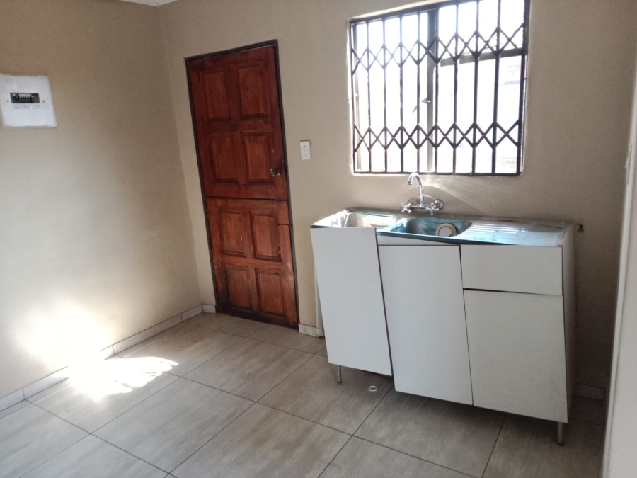 2 Bedroom Property for Sale in Vosloorus Gauteng