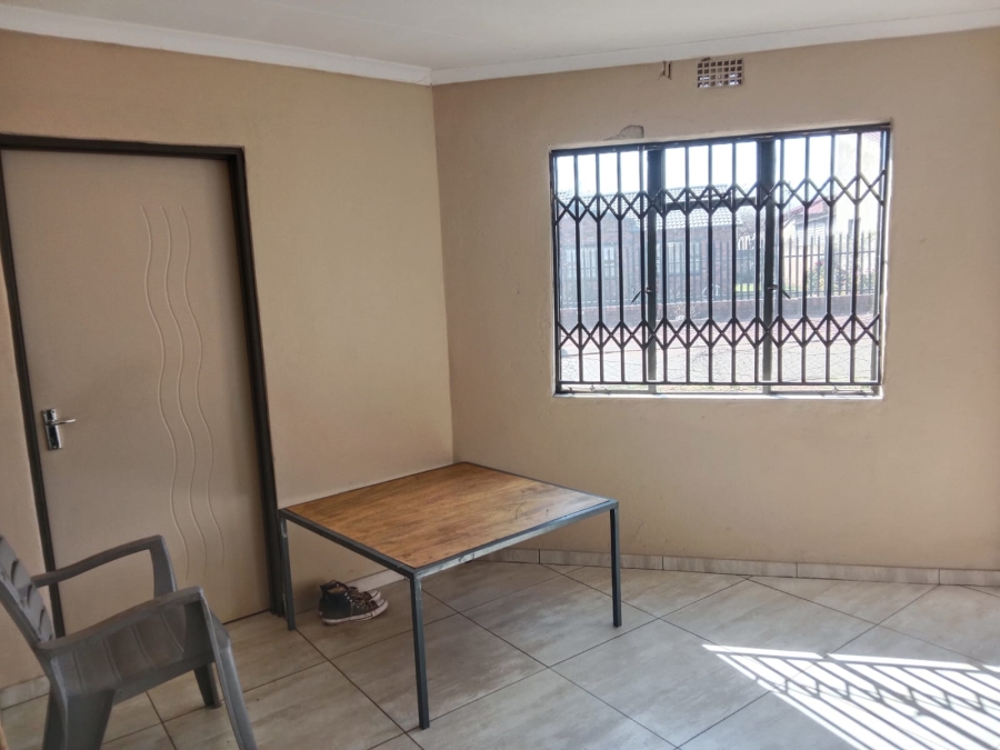 2 Bedroom Property for Sale in Vosloorus Gauteng