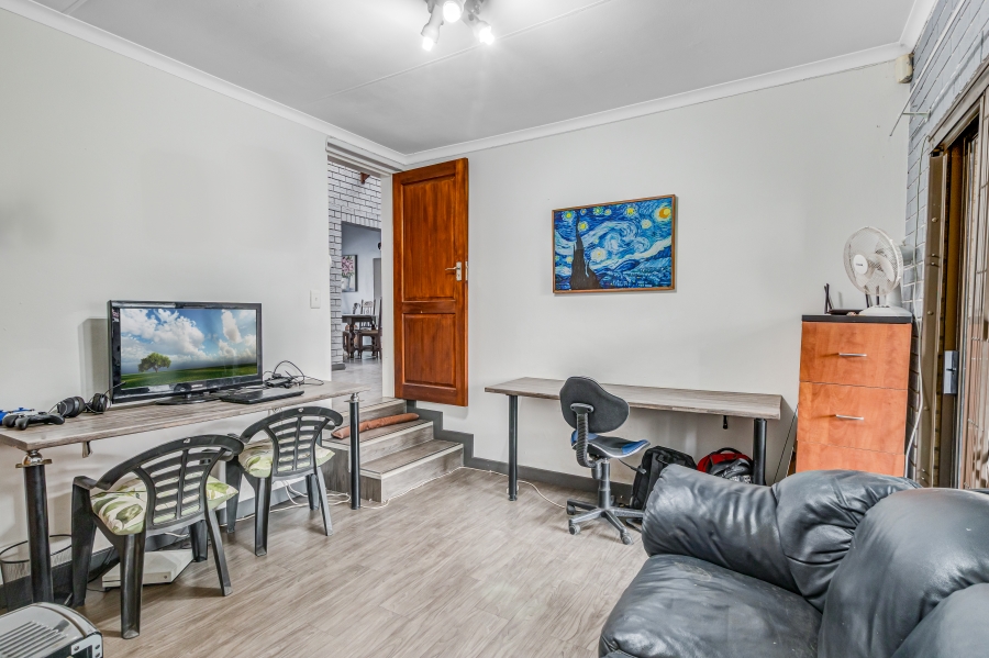 5 Bedroom Property for Sale in Lonehill Gauteng