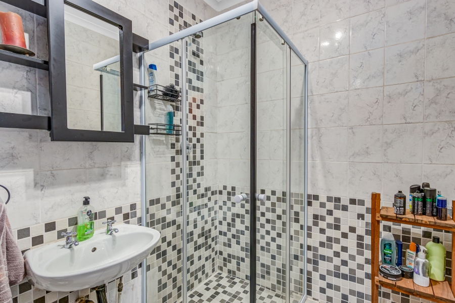 5 Bedroom Property for Sale in Lonehill Gauteng