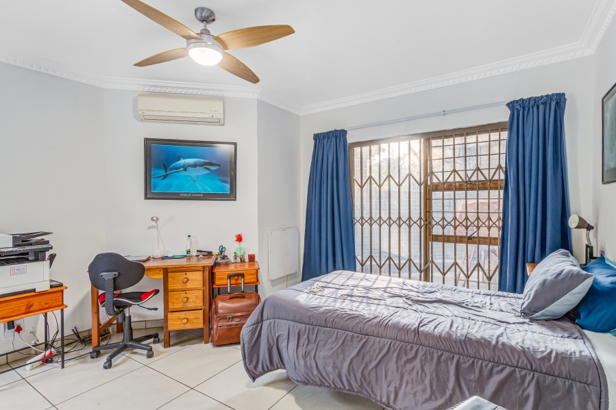 5 Bedroom Property for Sale in Lonehill Gauteng